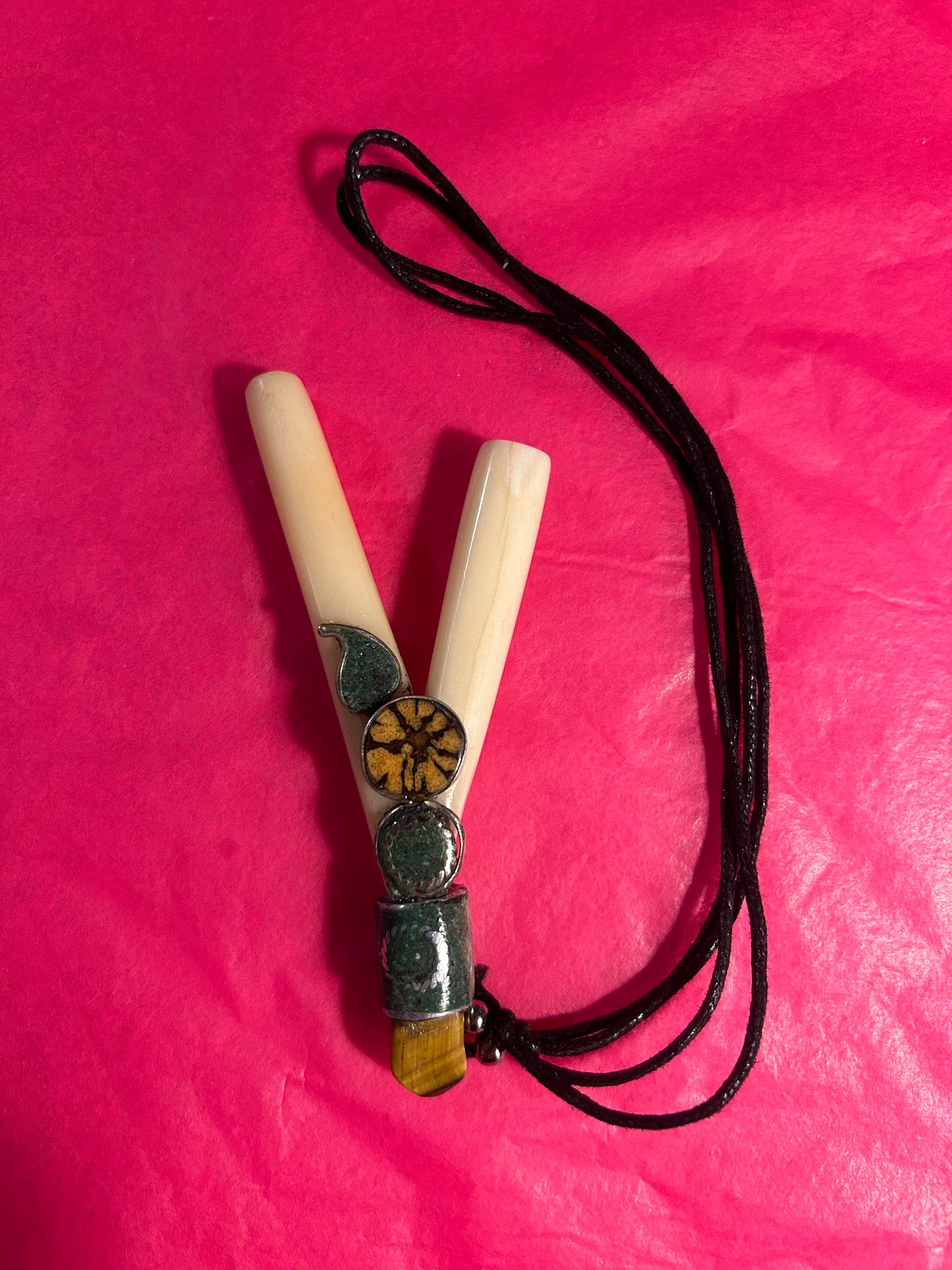 Kuripe with Necklace (Crystal & Porcupine needle Variants)