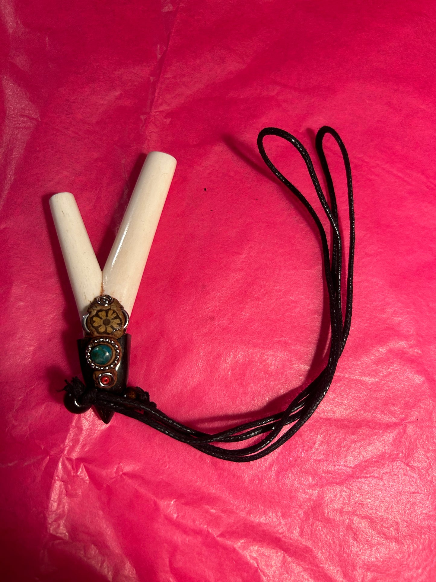 Kuripes with Necklace - (Nutwood Tip Variants)