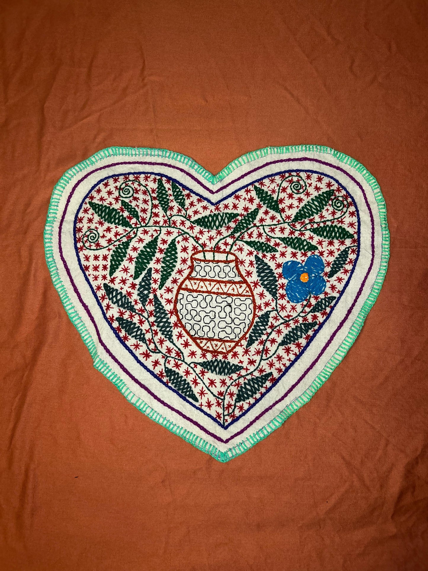 Authentic Shipibo Handwoven Ícaro Tapestry (MEDIUM - HEART SHAPE)