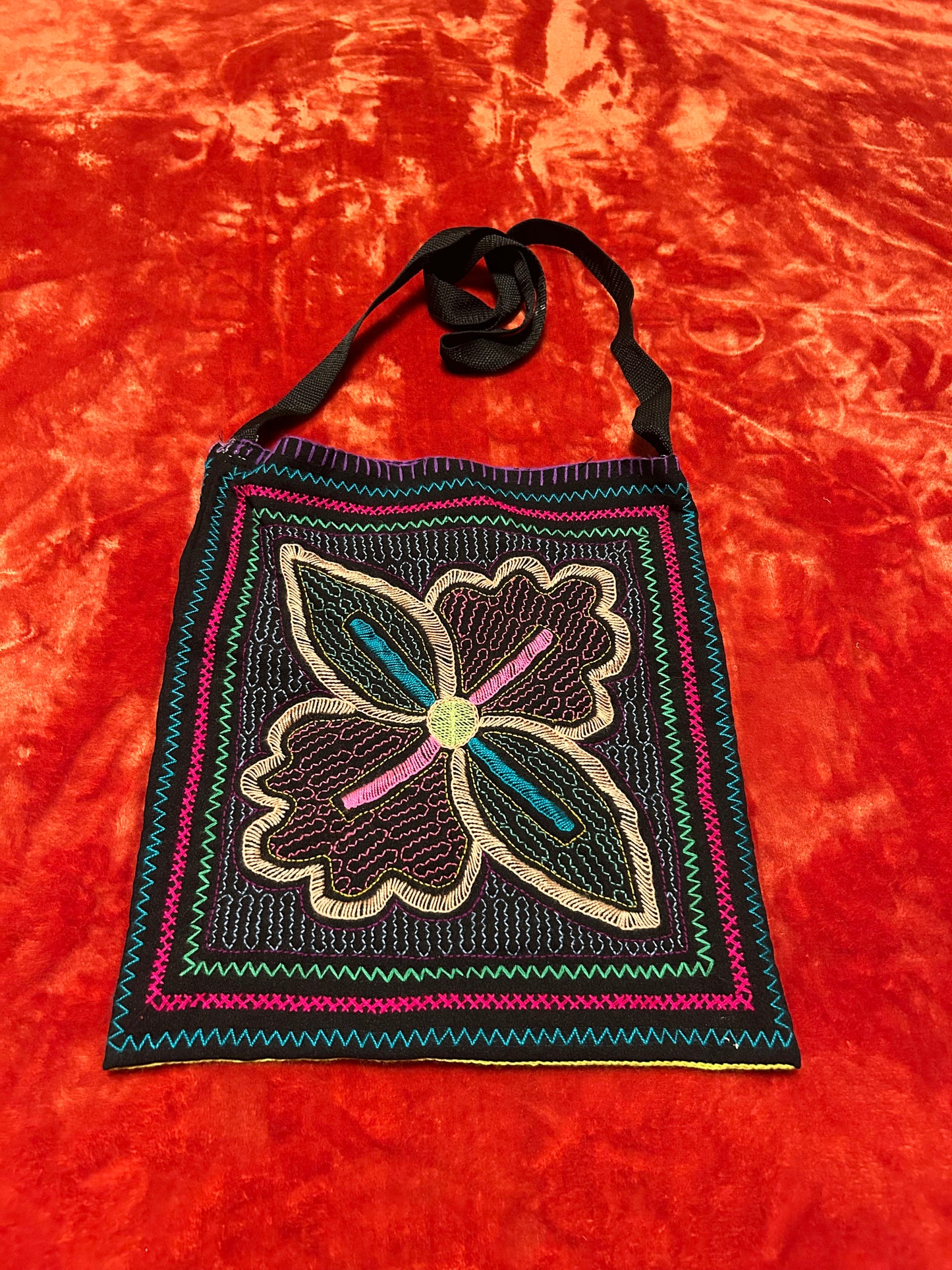 Authentic Hand-Woven Shipibo Medcine Bags