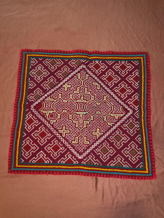 MEDIUM Authentic Shipibo Handwoven Ícaro Tapestry