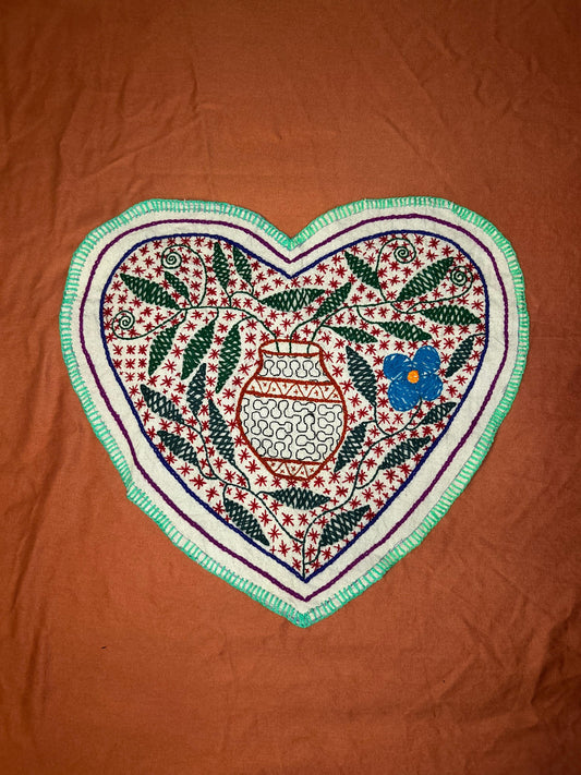 Authentic Shipibo Handwoven Ícaro Tapestry (MEDIUM - HEART SHAPE)