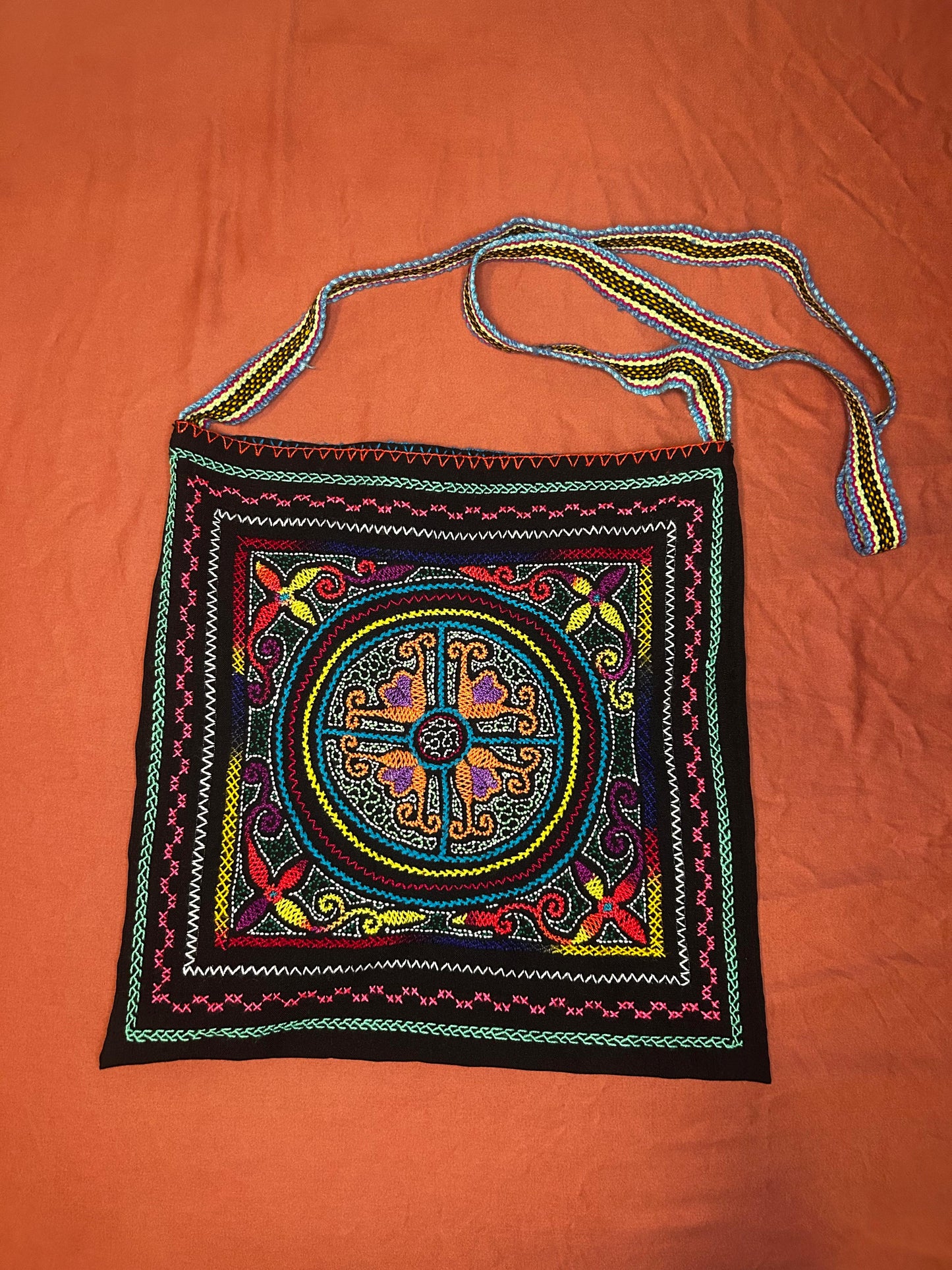 Authentic Shipibo Handwoven Ícaro Medicine Bag (Black)