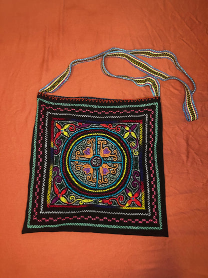 Authentic Shipibo Handwoven Ícaro Medicine Bag (Black)